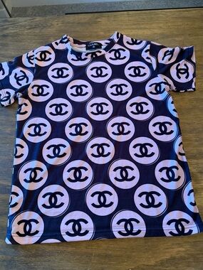 CHANEL Pink & Black Logo Circle Crewneck Tee